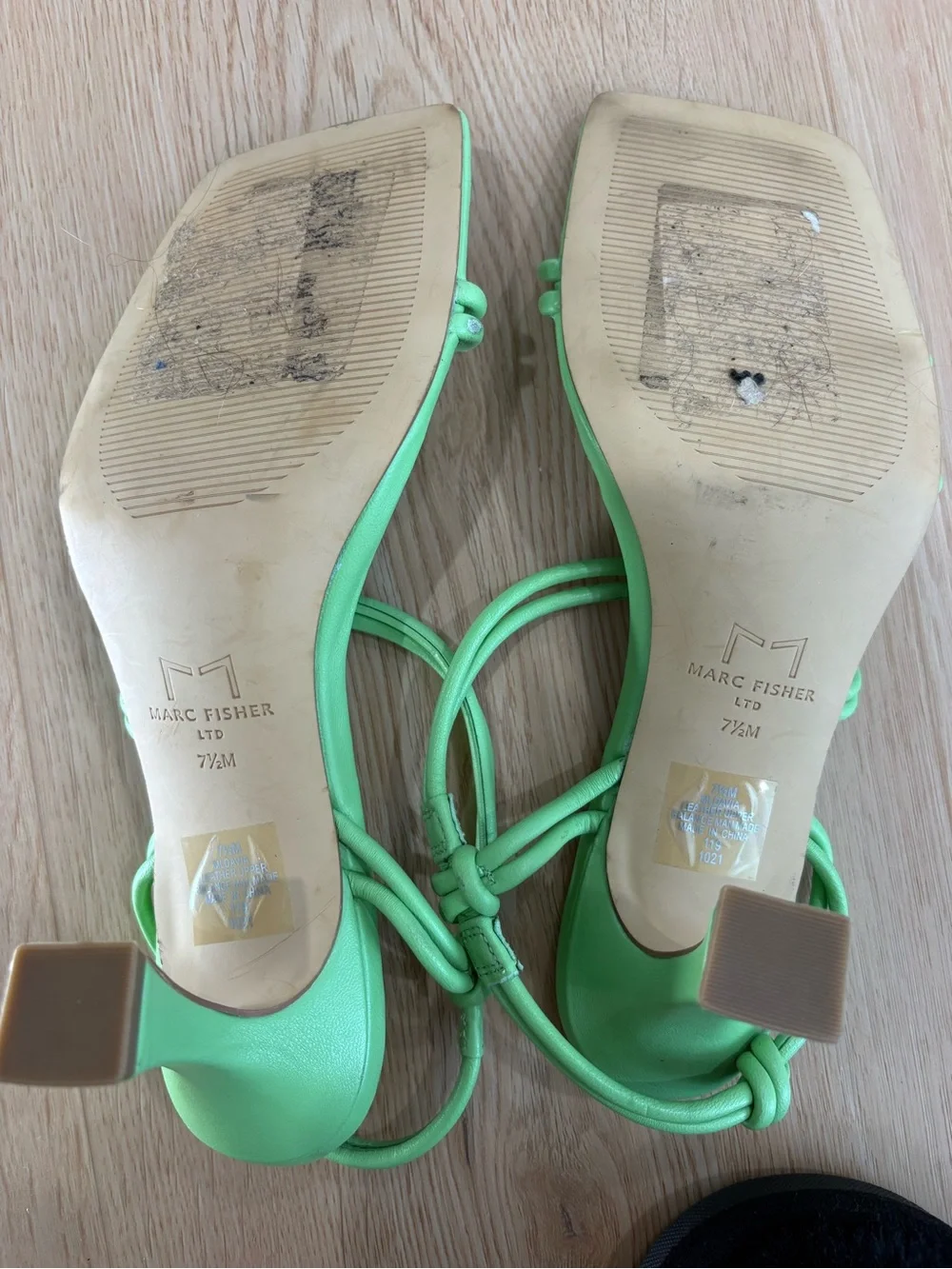 Marc Fisher Davia heels green size 7.5